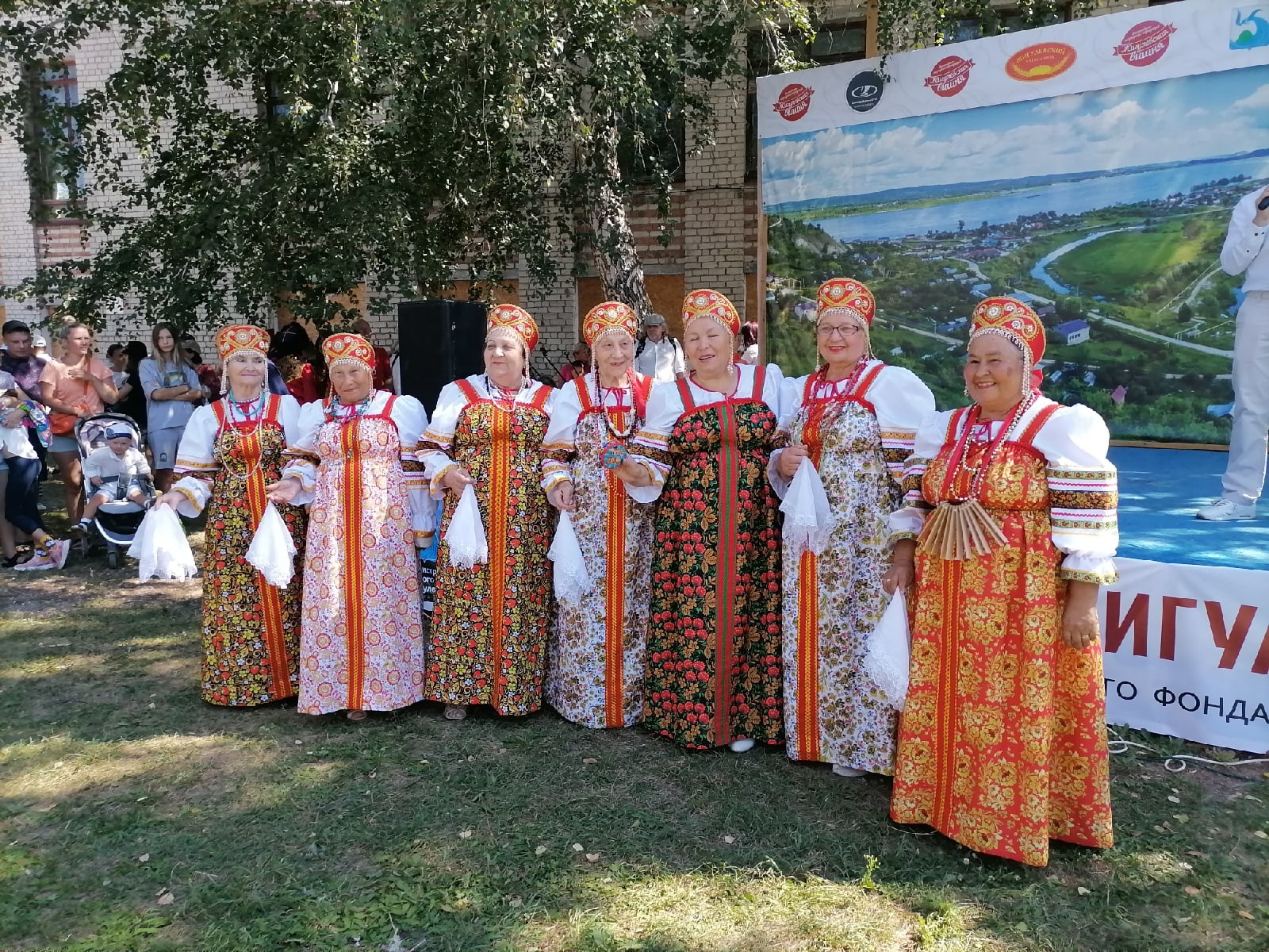 Всегда вишнёво: В селе Ширяево прошёл фестиваль «Жигулёвская вишня»