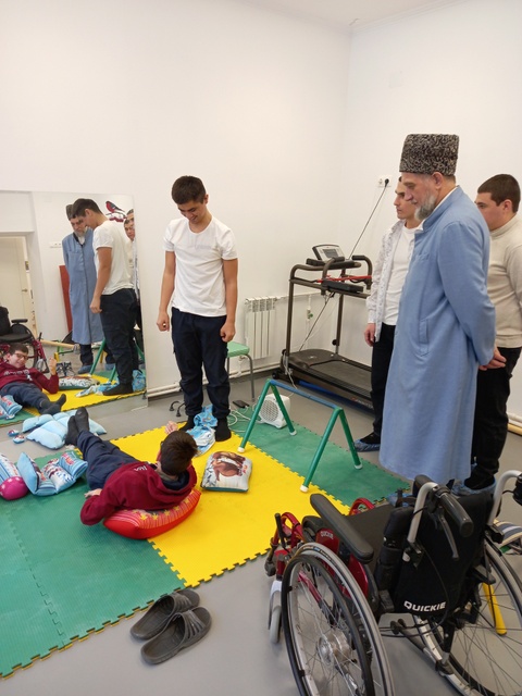 Муфтий Самарской области посетил образовательный центр для детей с ДЦП