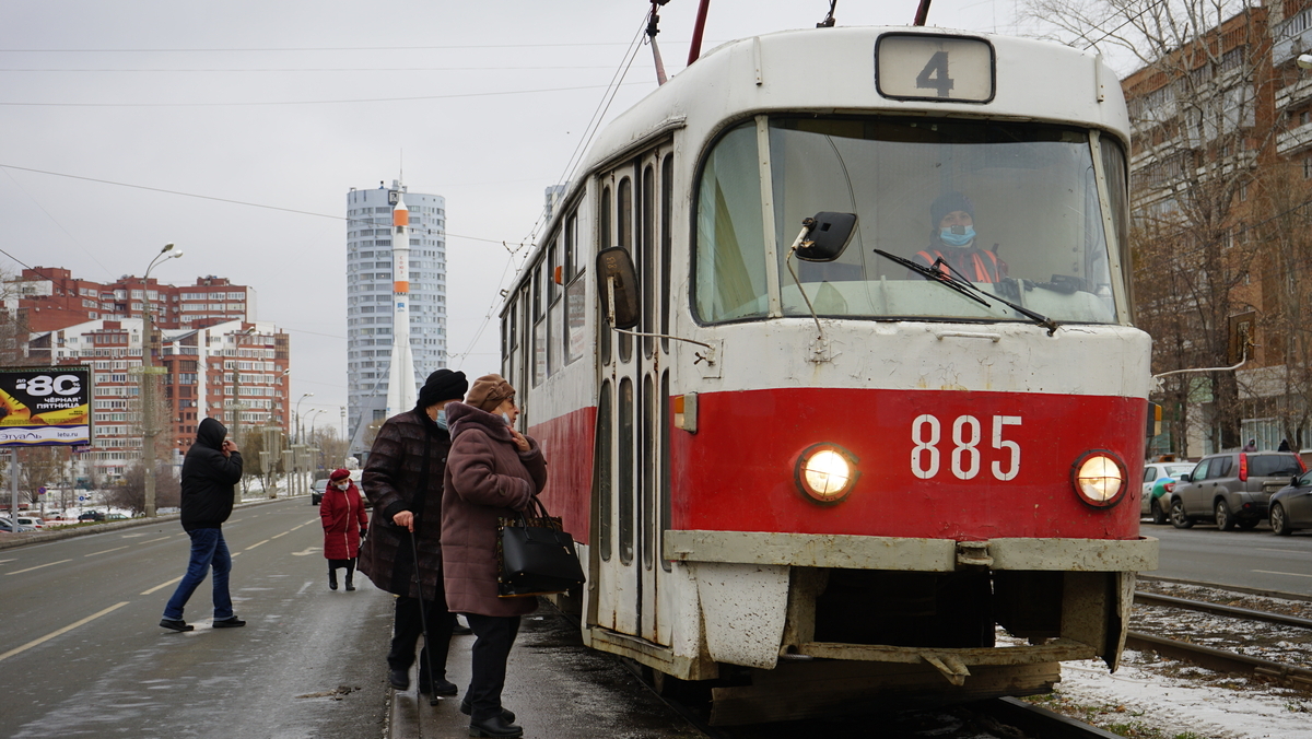 Самарские трамваи и троллейбусы не обесточат 