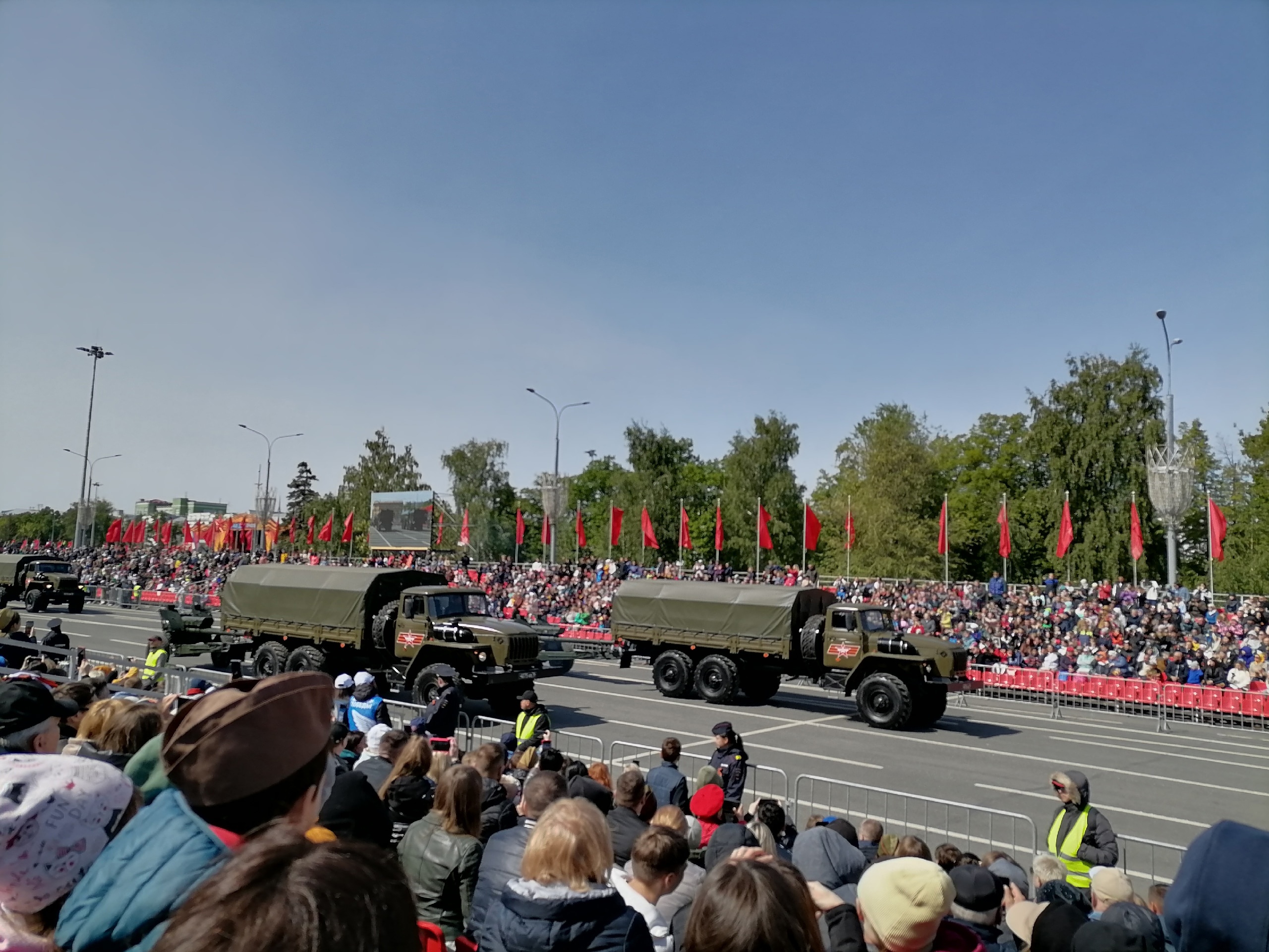 Т-34, "Ахмат" и "Искандер-М"