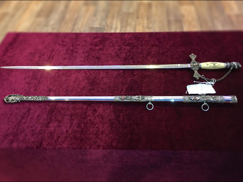 Старинный меч масонов-тамплиеров передали в самарский музей